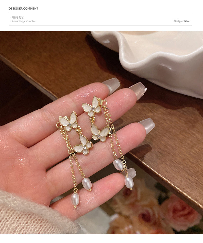 Niche high-end asymmetrical butterfly earrings