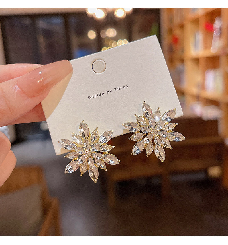 925 silver needle Korean new super flash exquisite full diamond snowflake earrings