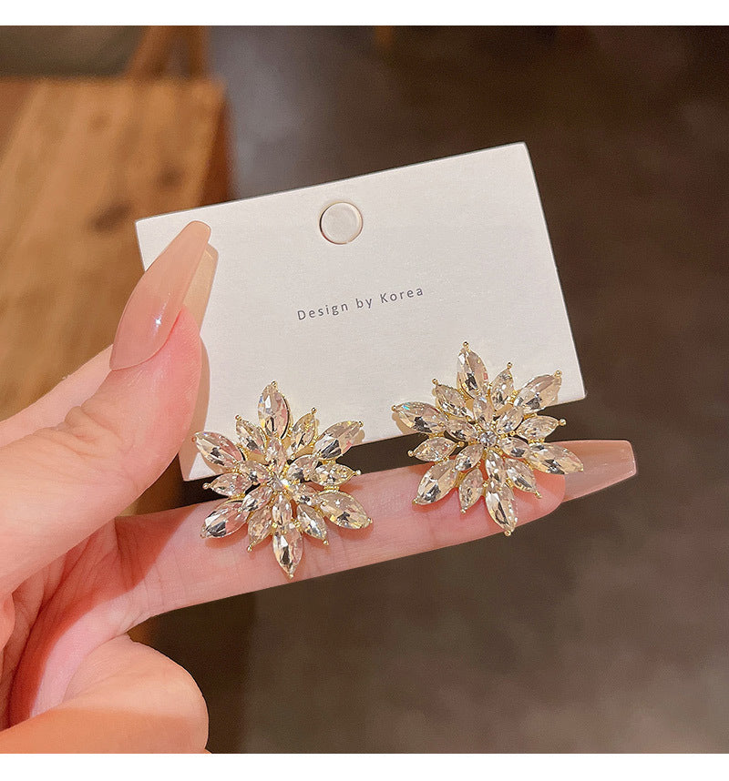 925 silver needle Korean new super flash exquisite full diamond snowflake earrings