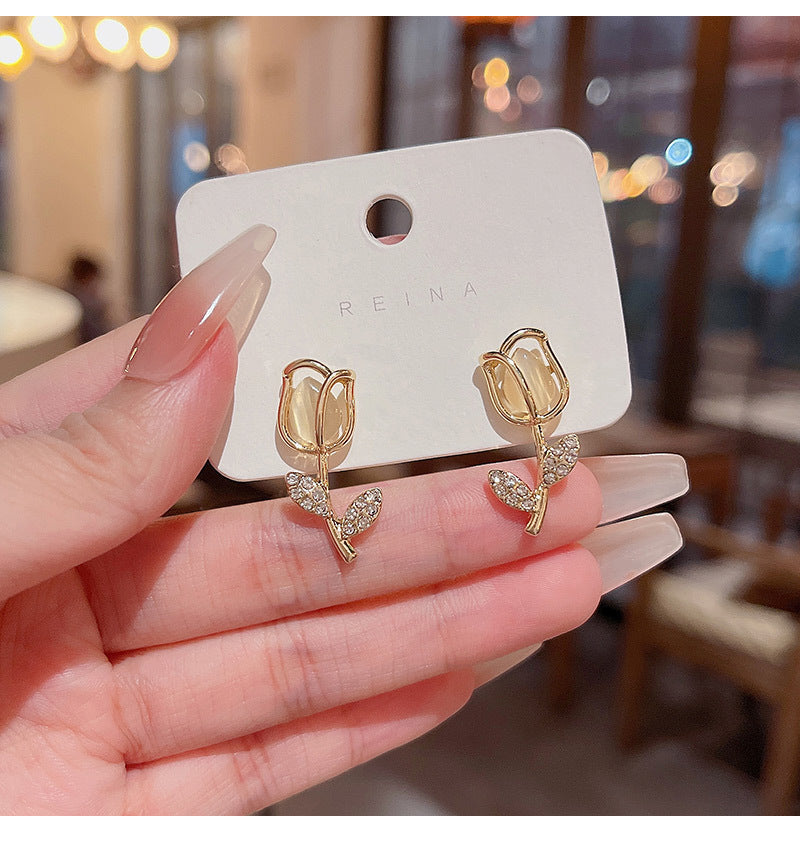 2025 New Cat's Eye Rose Earrings