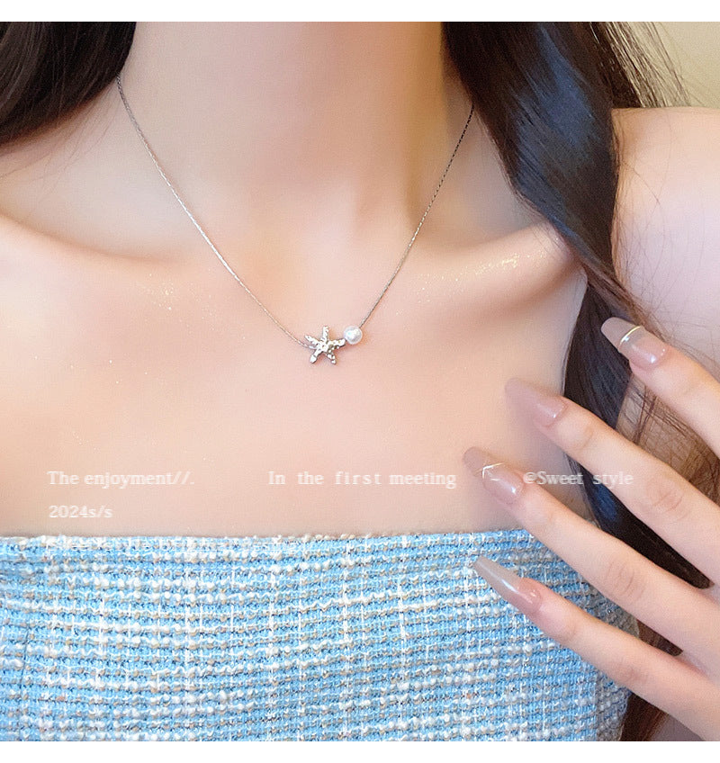 Minimalist and cool starfish pearl necklace