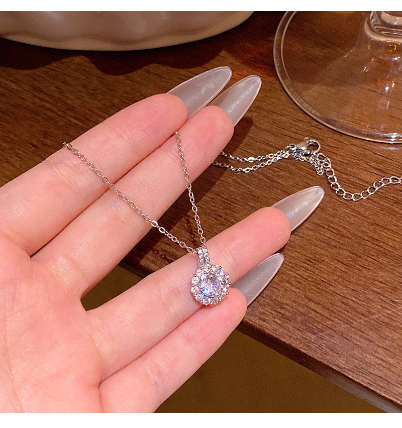 High-end sparkling zircon pendant necklace