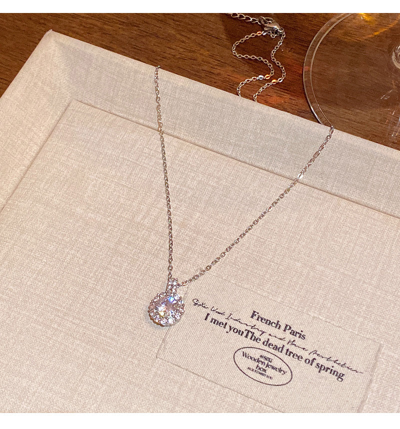 High-end sparkling zircon pendant necklace