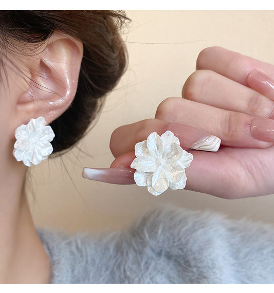 S925 Silver Needle Early Spring Hot Style Cream Camellia Earrings