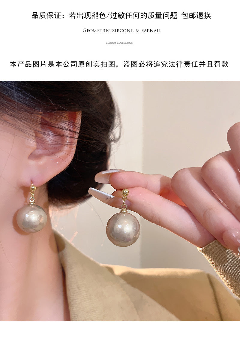 Elegant large pearl popular style simple high-end lady earrings