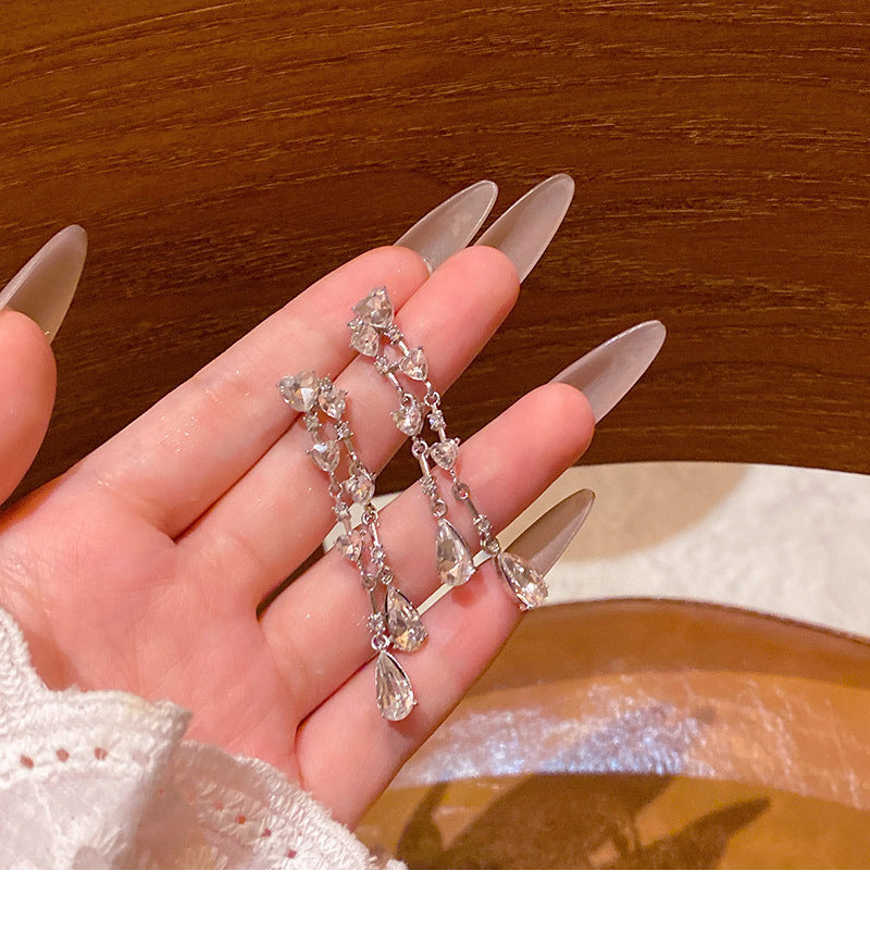 Light luxury niche high-end love long tassel fashion diamond earrings wholesale