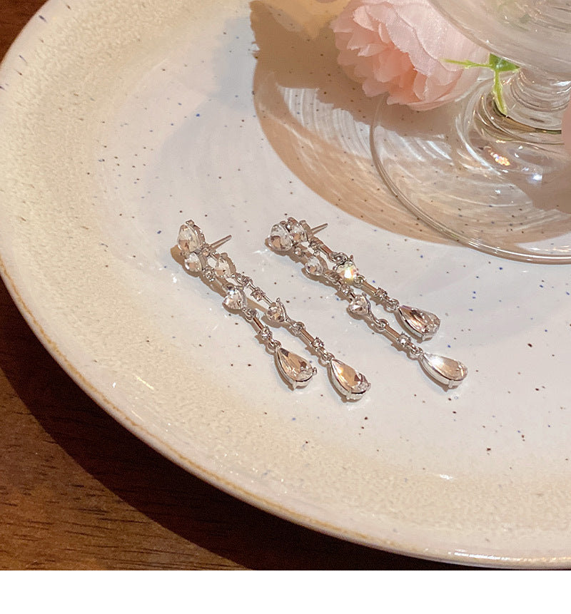 Light luxury niche high-end love long tassel fashion diamond earrings wholesale