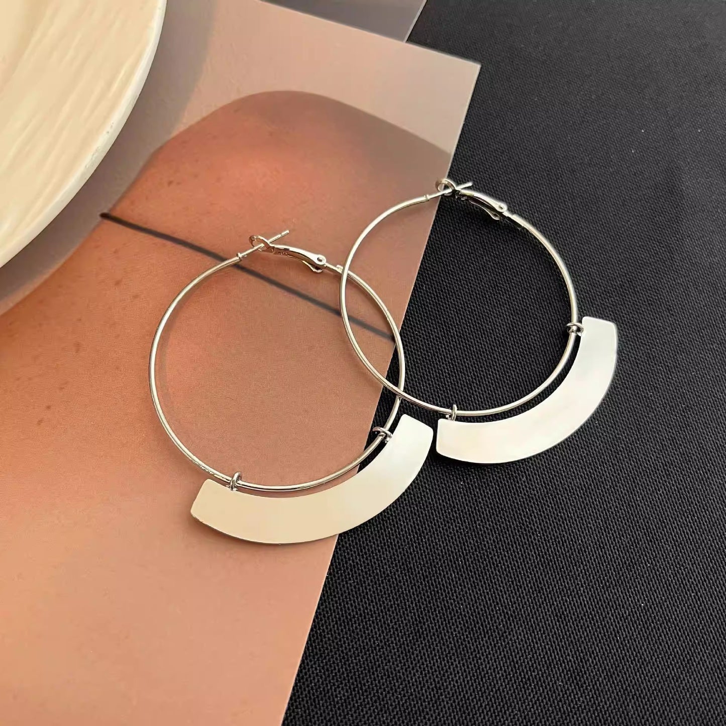 Cool and elegant earrings for women