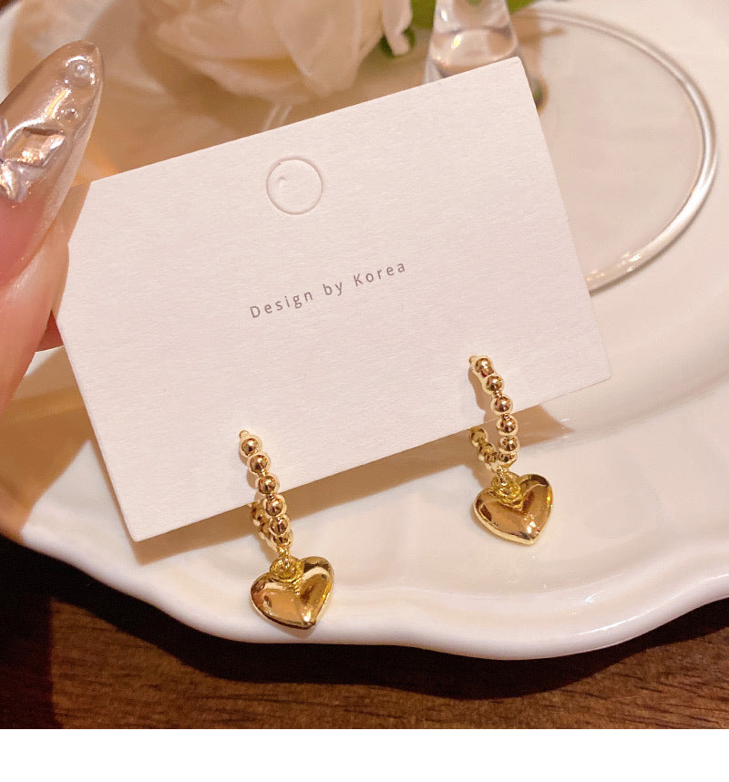 Cool and elegant earrings for women