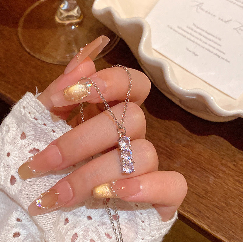 Light luxury niche simple flashing zircon pendant necklace