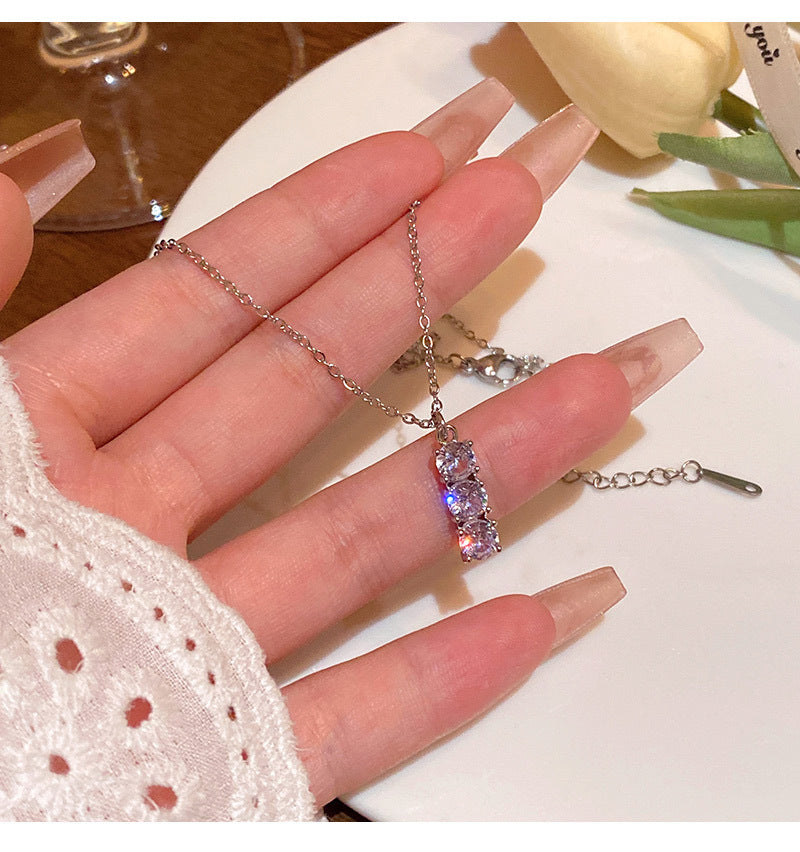 Light luxury niche simple flashing zircon pendant necklace