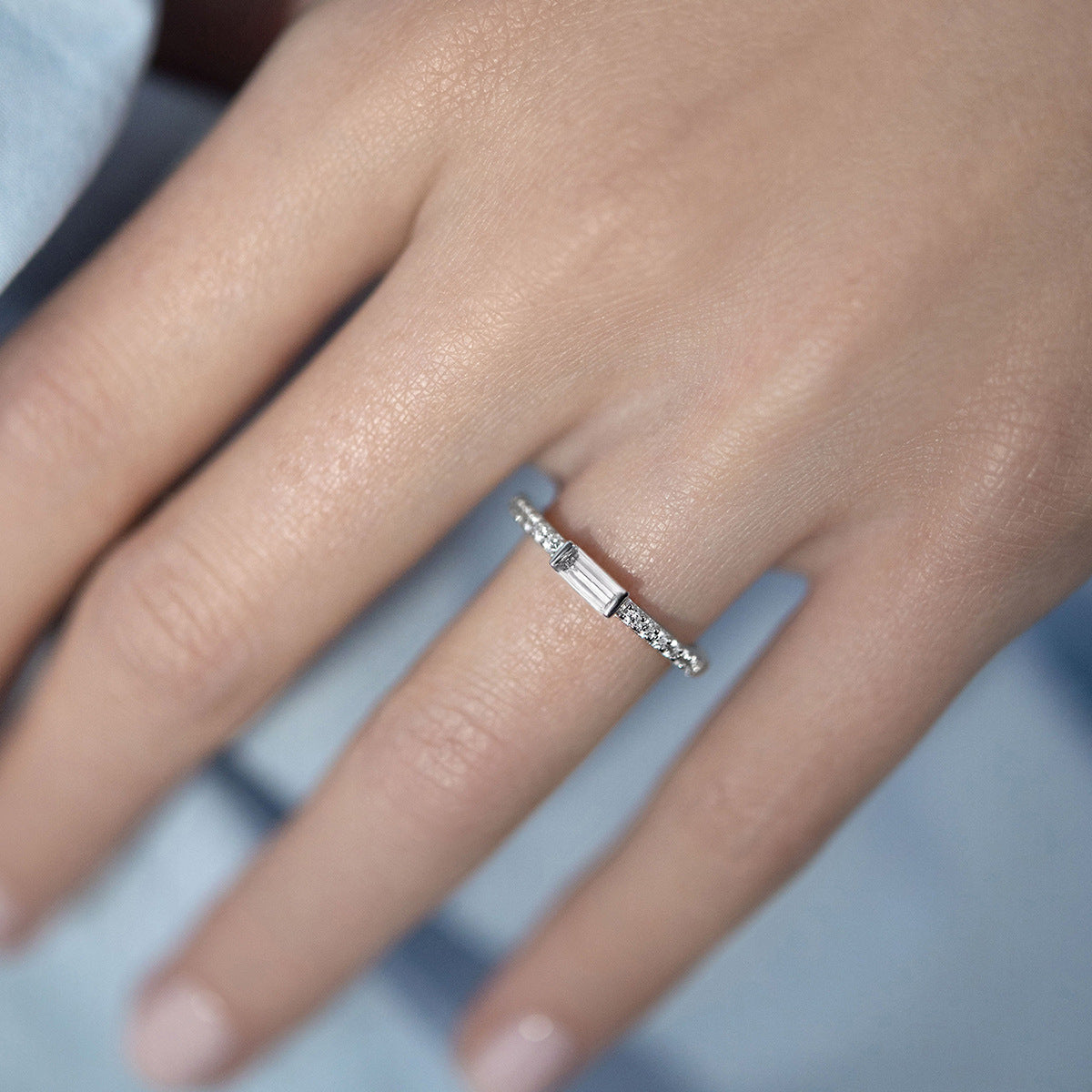 Green Nano Diamond Ring - 925 Silver Minimalist Light Luxury Jewelry