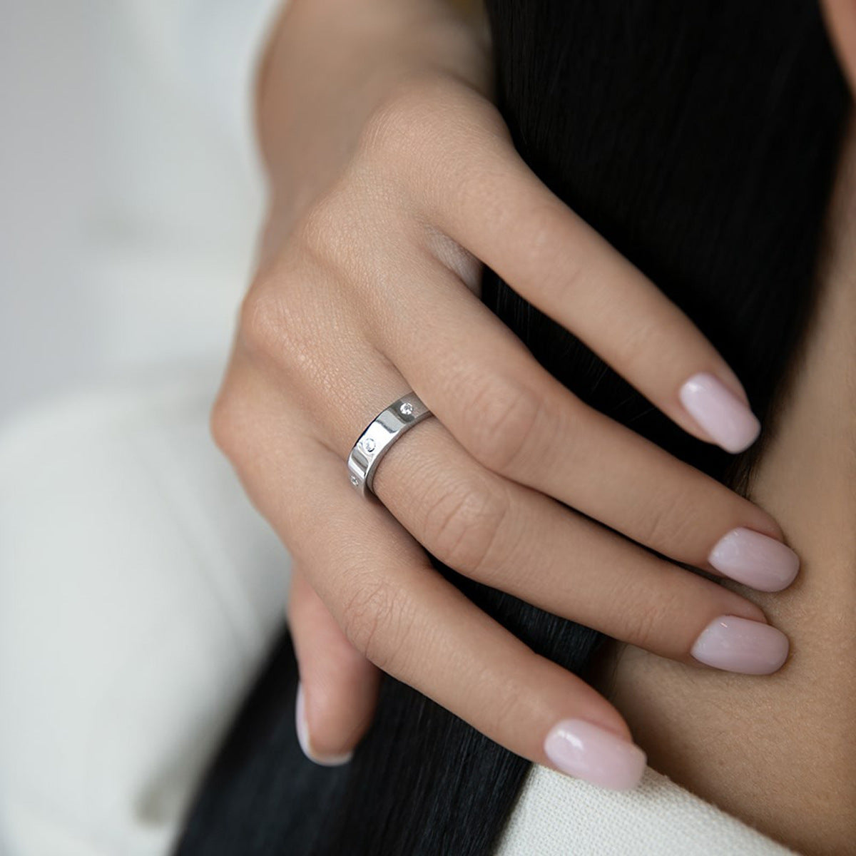 Polished Zircon Ring - 925 Silver Minimalist Niche Wholesale