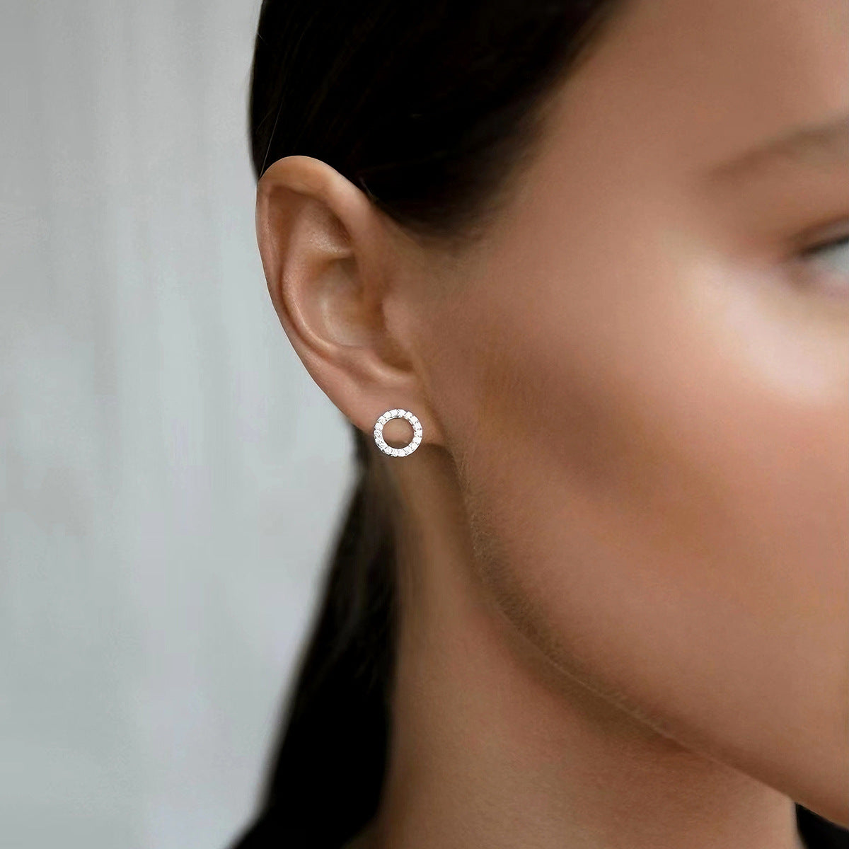 Zircon Circle Earrings - S925 Silver Elegant Geometric Studs