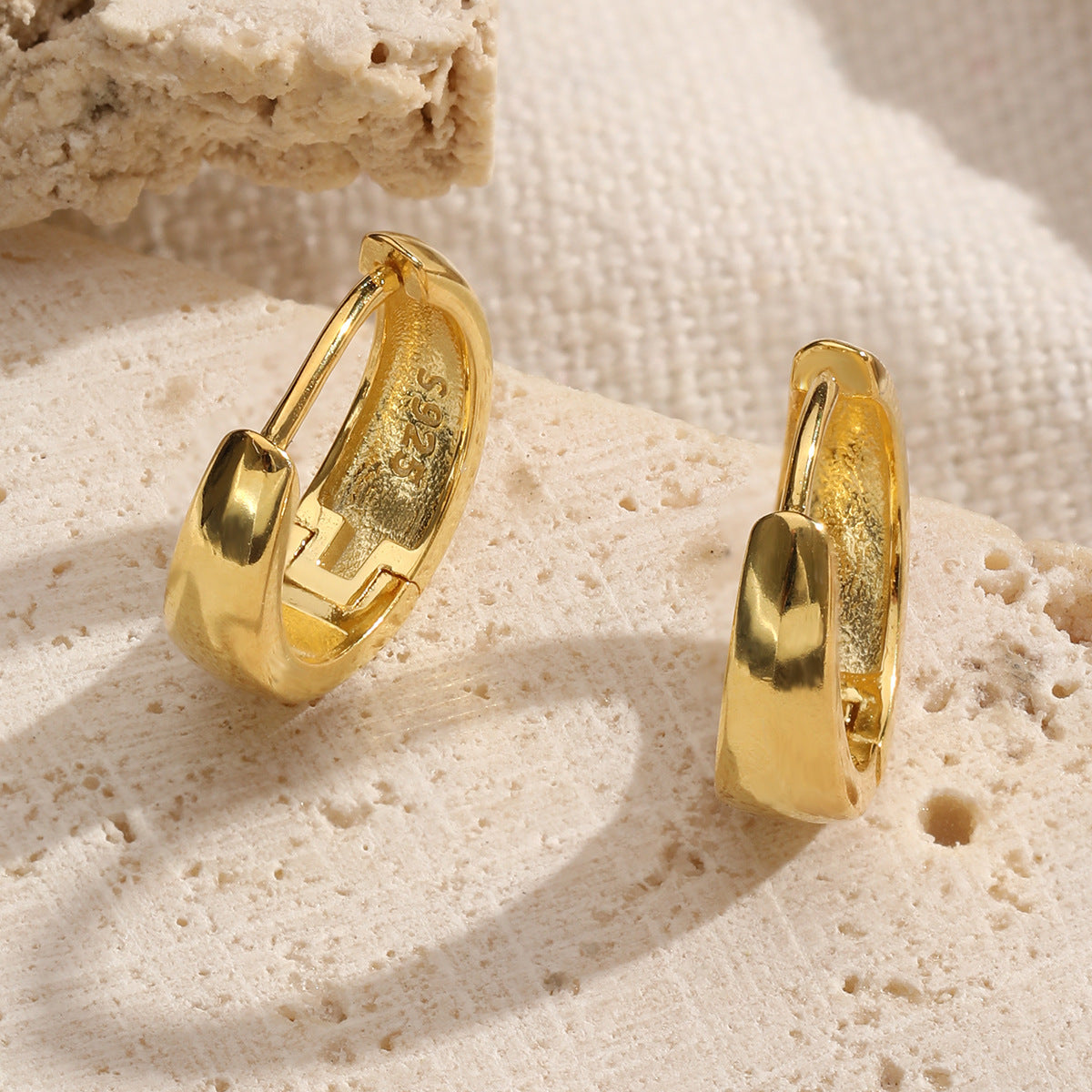 inimalist Hoop Ear Cuffs - 925 Silver Light Luxury Wholesale