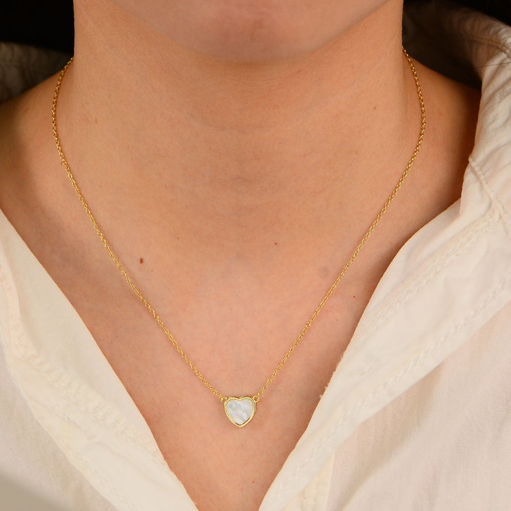 925 Sterling Silver Heart-Shaped White Mother of Pearl Necklace, Light Luxury Design