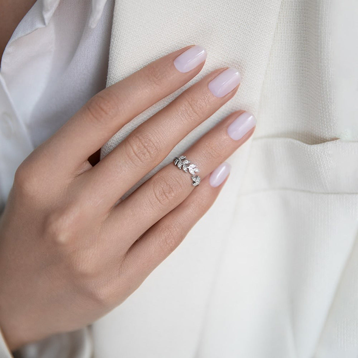 Leaf Pendant Necklace - 925 Silver Minimalist Light Luxury Choker