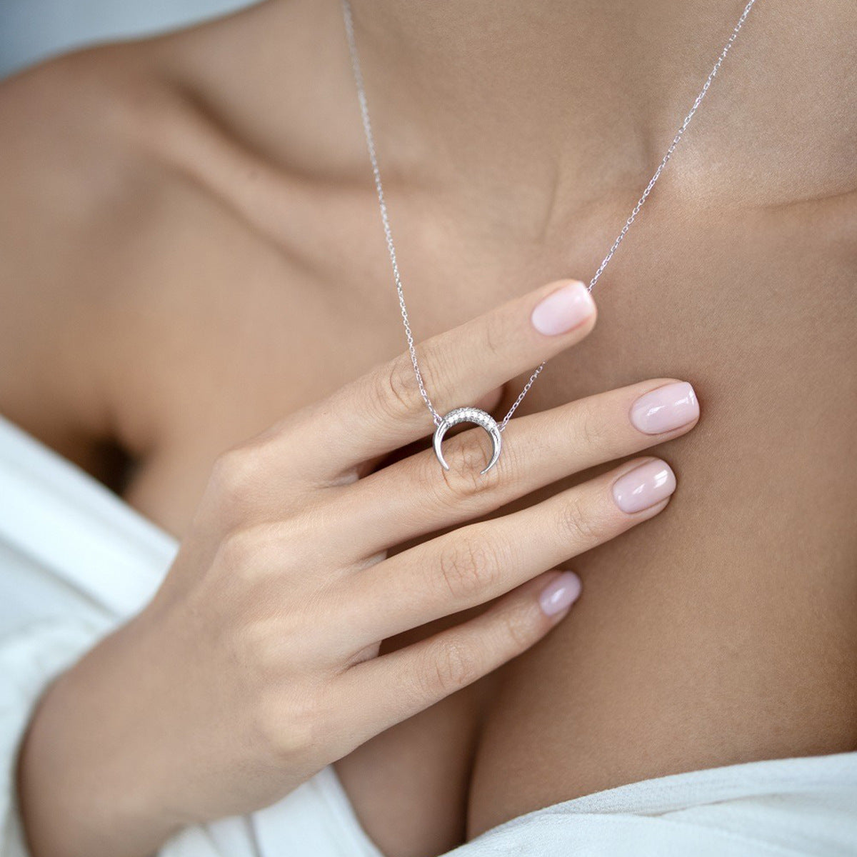 Moon Zircon Necklace - 925 Silver Light Luxury Layering Chain