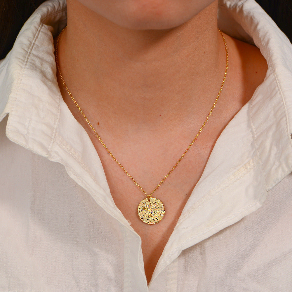 S925 Silver Sparkling Honeybee Medallion Necklace - Modern Ins Style Clavicle Chain