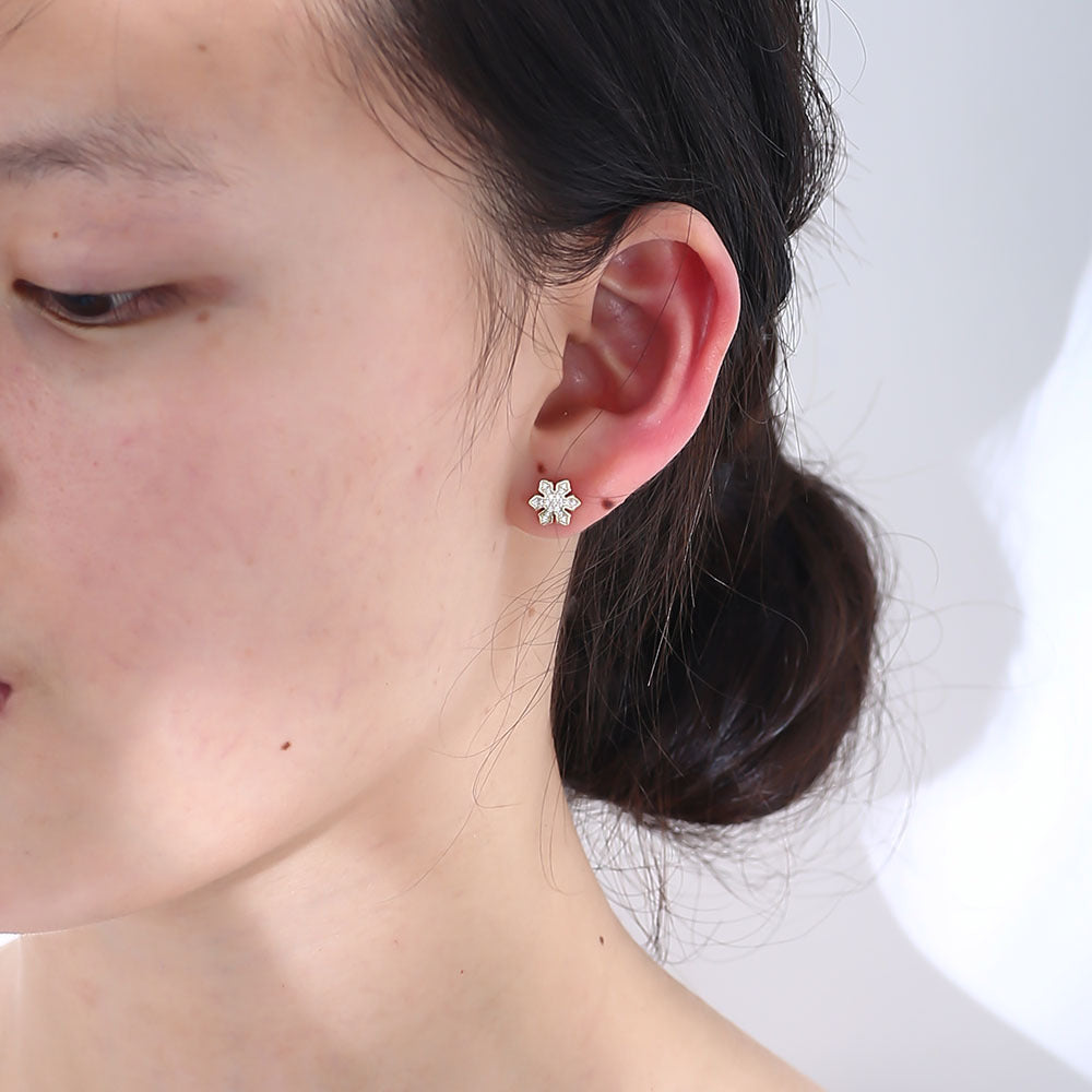 925 Sterling Silver Snowflake Zirconia Stud Earrings, Minimalist Winter Jewelry