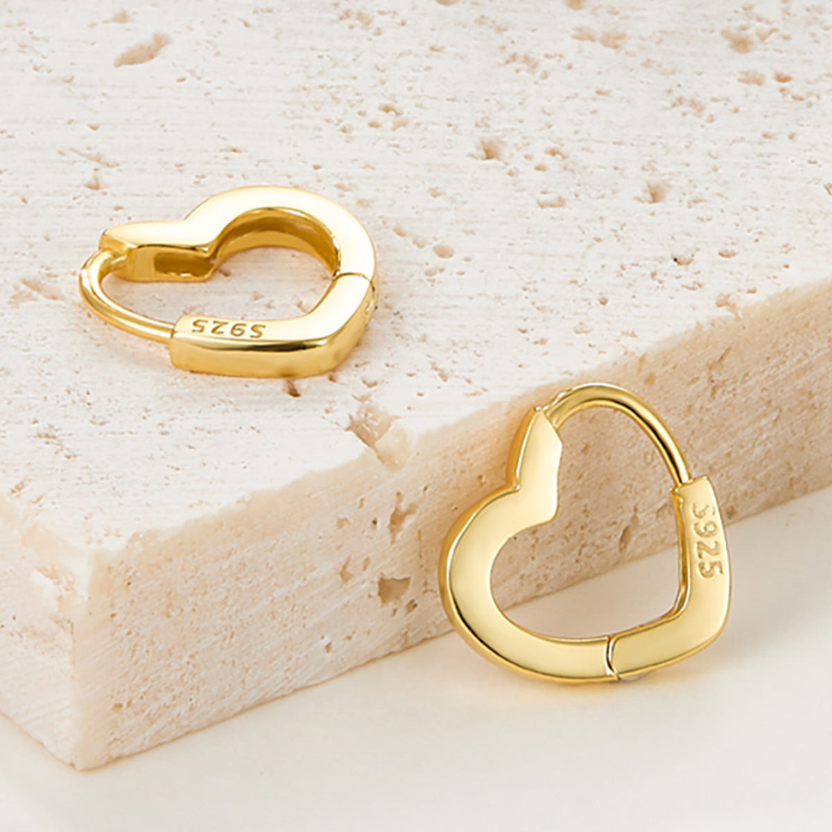 Foreign trade cross-border love earrings 925 silver wholesale smooth