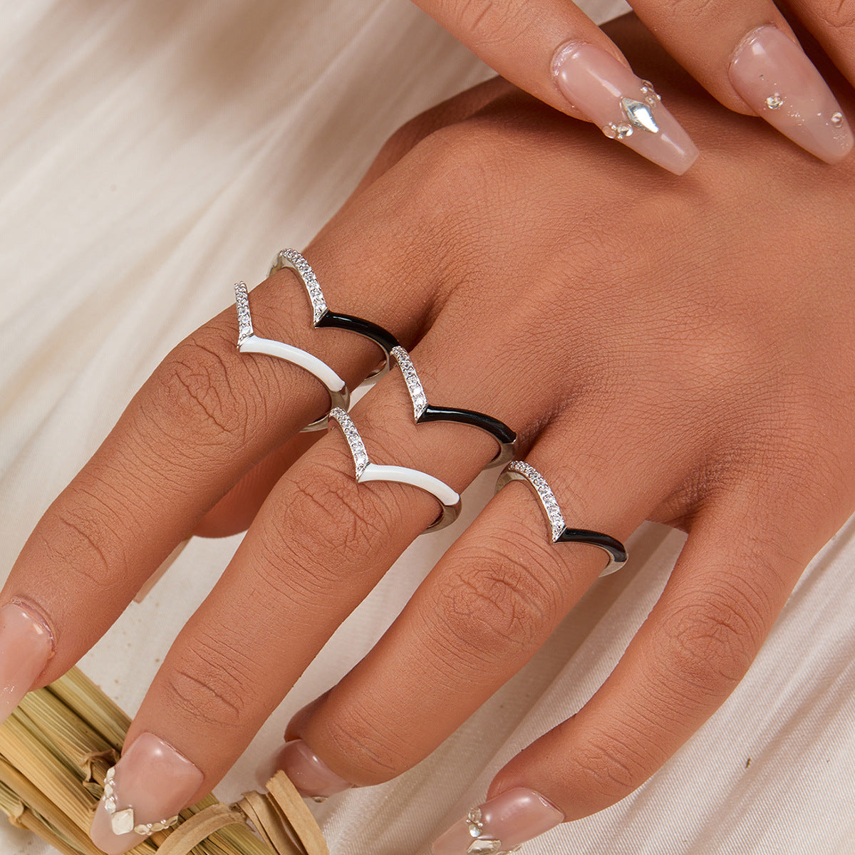 Heart Enamel Geometric Ring - 925 Silver Tarnish-Resistant Minimalist Niche