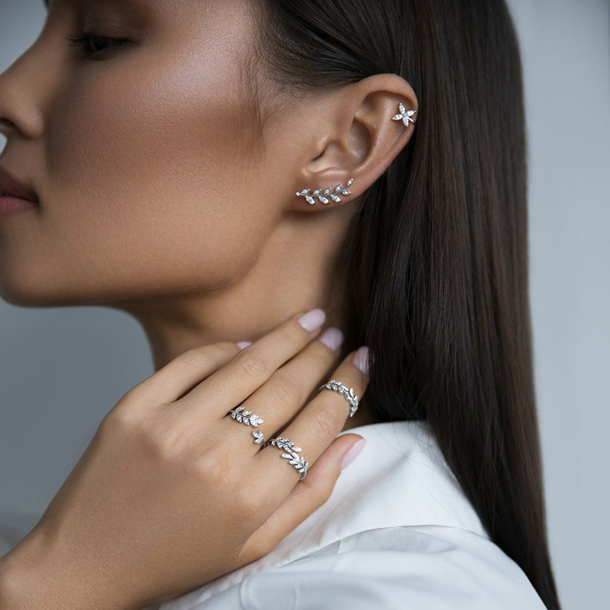 Leaf Pendant Necklace - 925 Silver Minimalist Light Luxury Choker