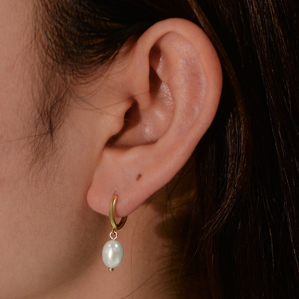 Sterling Silver Elegant Pearl Studs for Women, High-End Chic Versatile Accessory