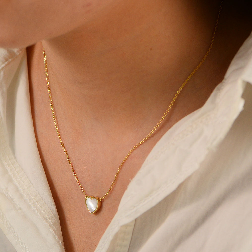 925 Sterling Silver Heart-Shaped White Mother of Pearl Necklace, Light Luxury Design